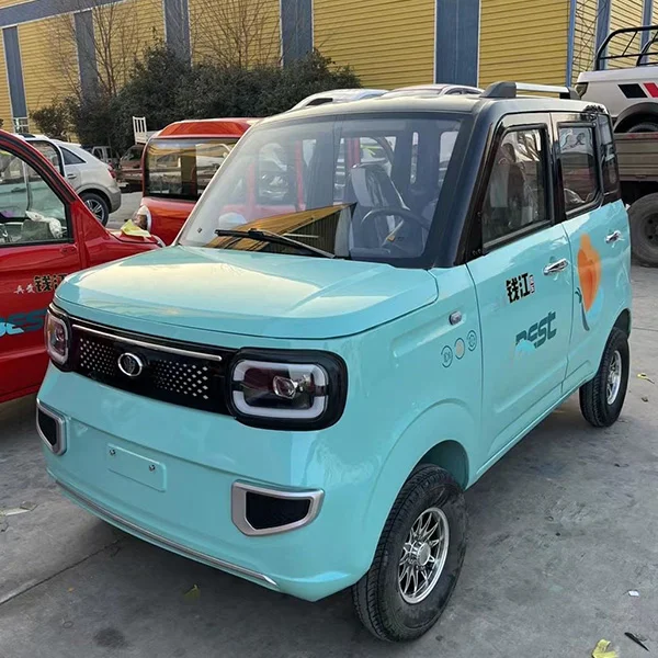 Coche eléctrico de helado grande.