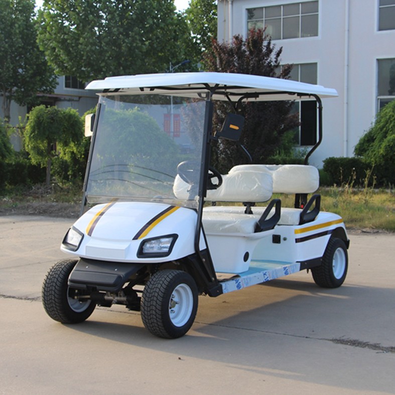 Coche turístico eléctrico clásico de cuatro plazas